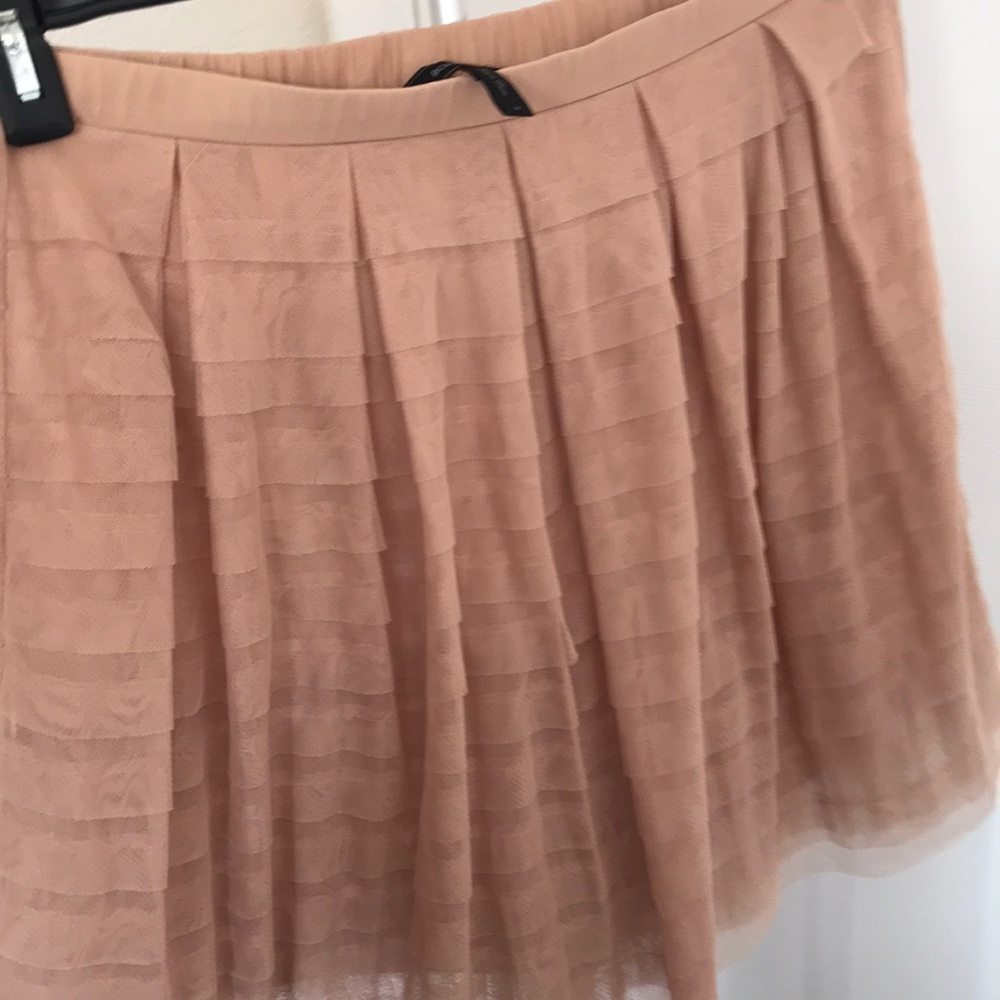 BCBGMaxAzria Blush Layered A-Line Skirt - Picture 5 of 8